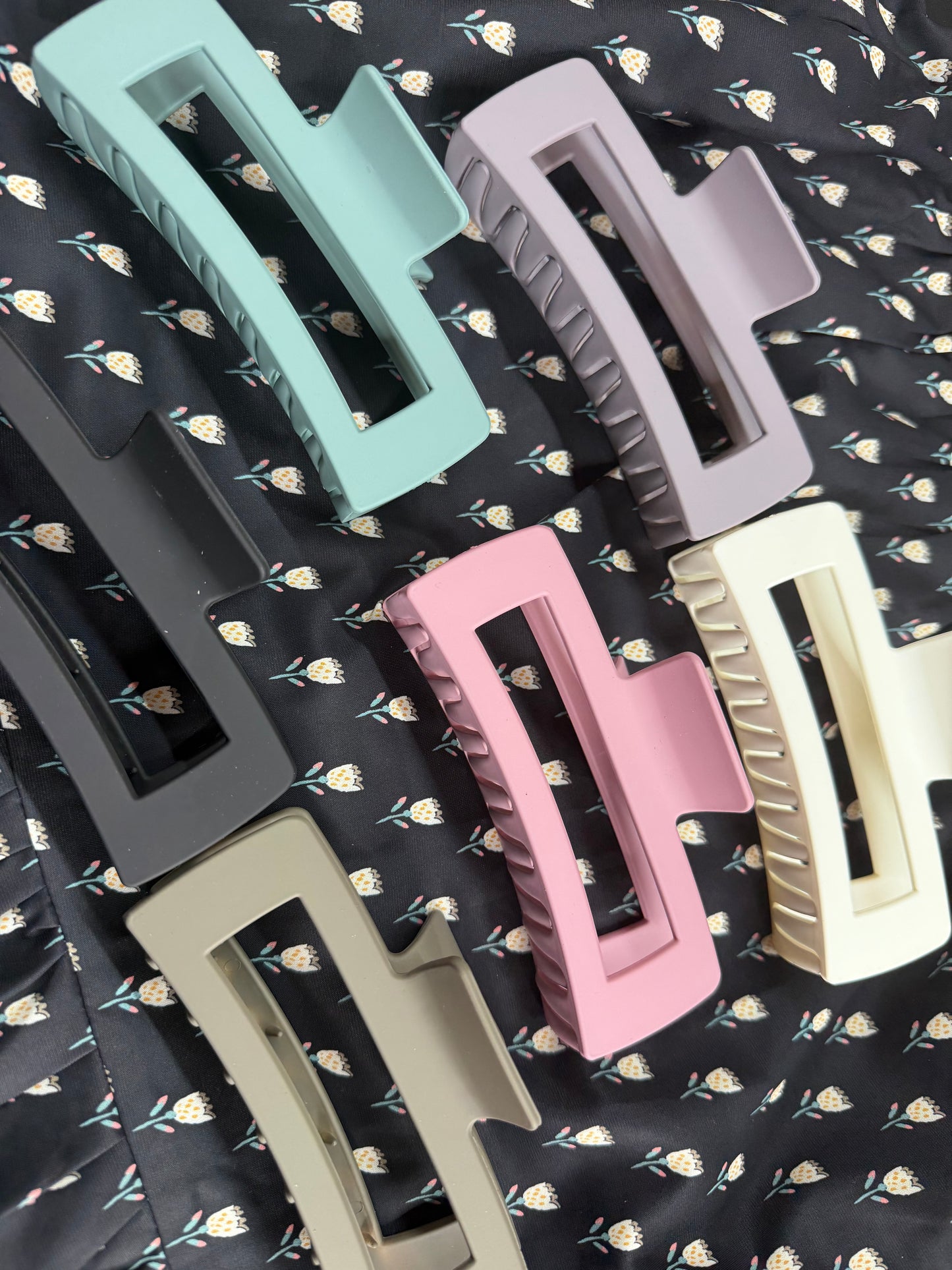 XL Rectangle Claw Hair Clips