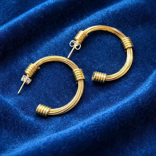 Château Charm Hoops