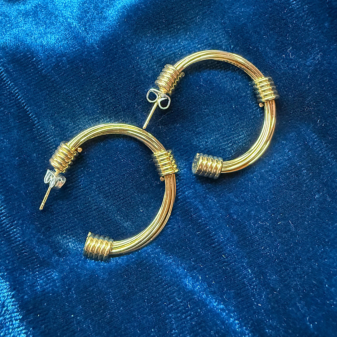 Château Charm Hoops